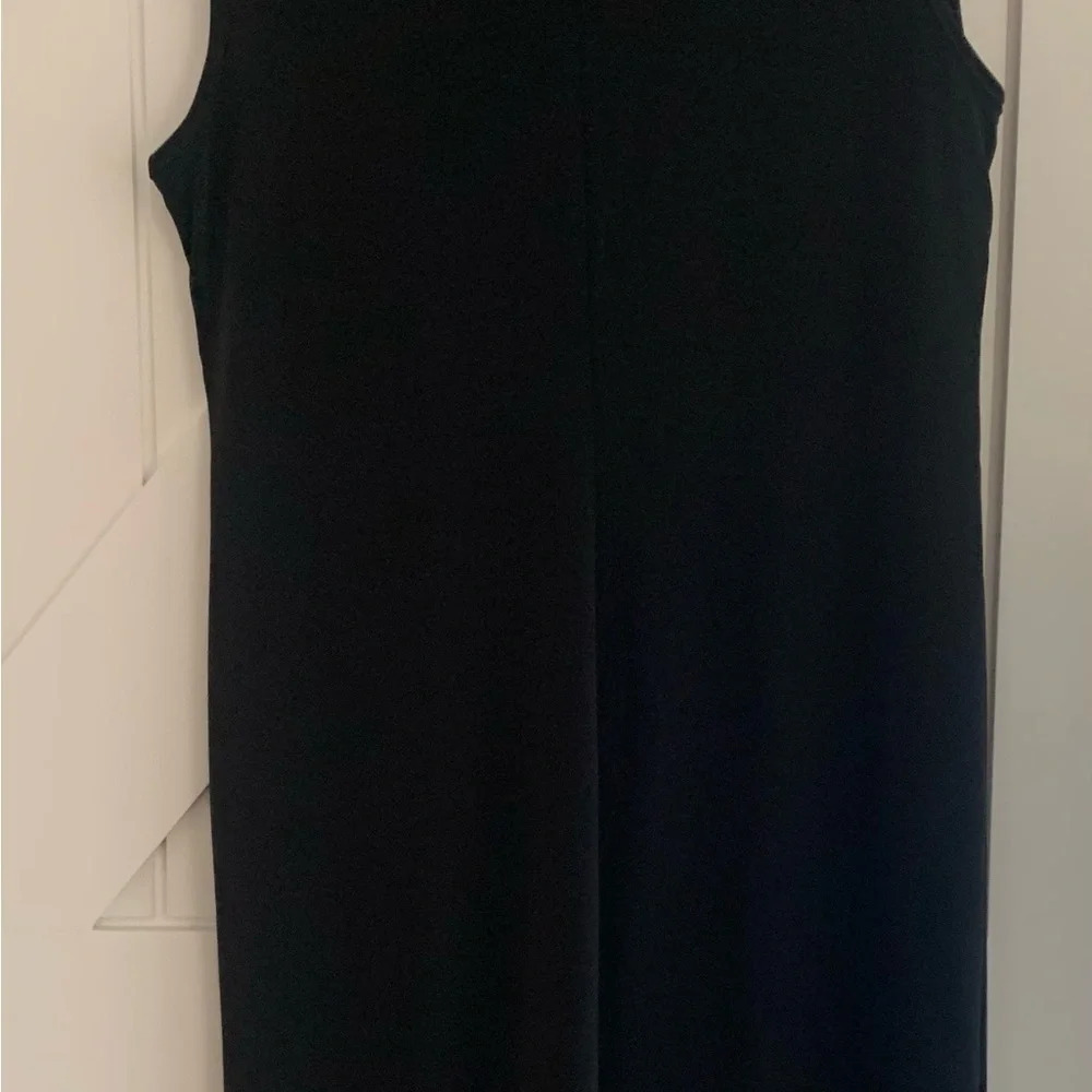 18/20 Ashley Stewart black simple, sleek Sleeveless Ruched Side Dress. - Picture 3 of 5